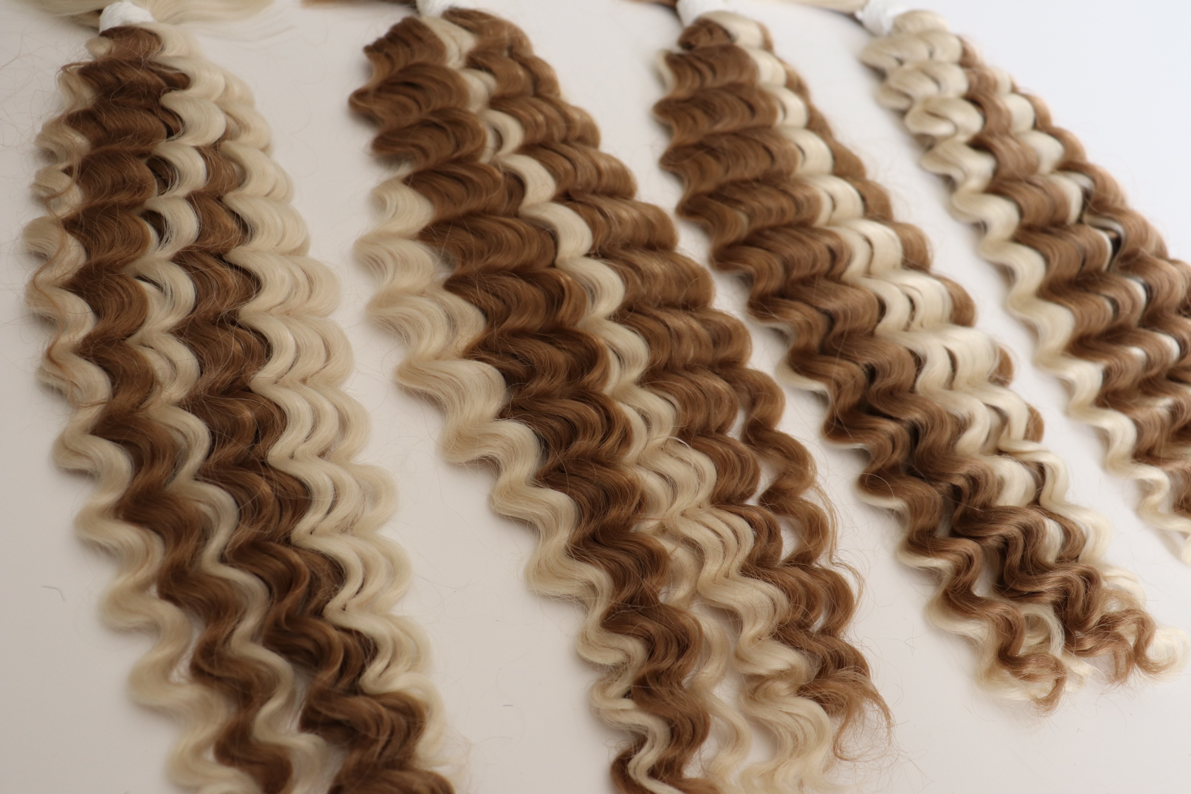 27/613 Boho body wave ( 4 packs)